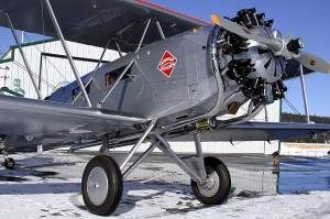 boeing_40_exterior_2