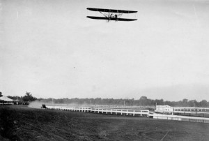 1910_Model_B_racing_auto_Milwaukee