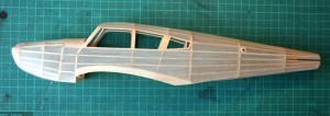 Covering of the fuselage completed. Cubrimiento del fuselaje terminado.