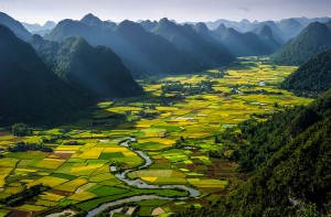 The residents of this valley, situated in the heart of a rural district, greatly depend on agriculture.