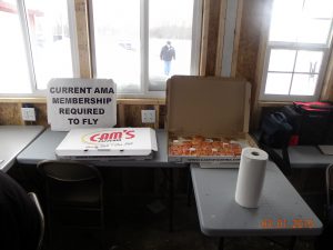 The STARS club takes good care of everyone...plenty of pizza, donuts, soda, and hot coffee was available for all to enjoy.