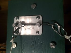 Brodak Stooge release mechanism