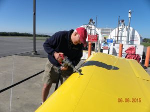 Steve Dwyer fueling his RV-9A.