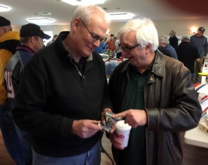 Chuck Smith (r) briefing Steve Dwyer on the OS .40 engine he was selling Steve