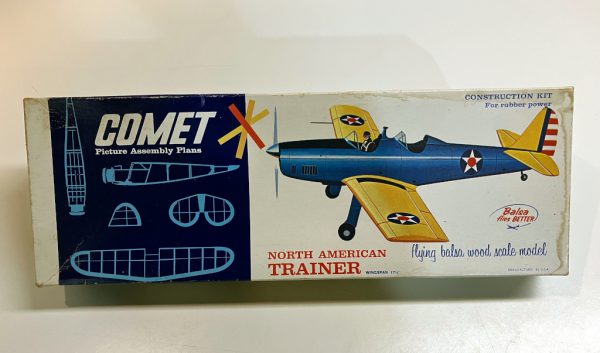 Comet North American Trainer