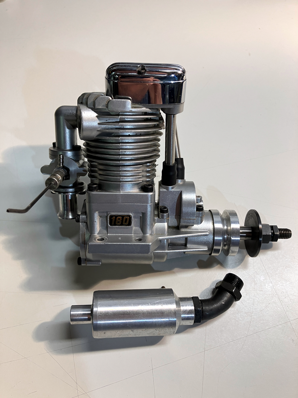 Saito model shop airplane engines