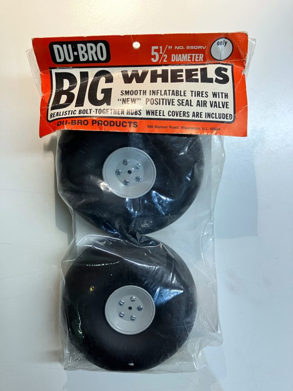 Du-Bro 5-1/2" 'Big' Rubber Wheels