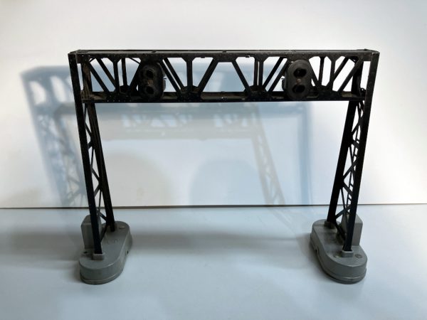 Lionel #450 Lighted Double Signal Bridge