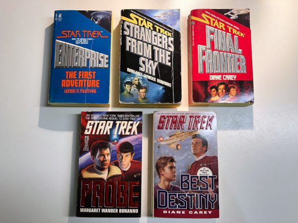 Vintage Star Trek 5 Book Bundle: Star Trek The Original Series Pocket Books paperbacks 1980's-90's