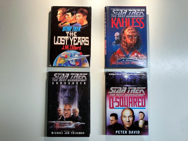 Vintage Star Trek 4 Book Bundle: Star Trek TOS & Next Gen Pocket Books Hardcover 1980's-90's