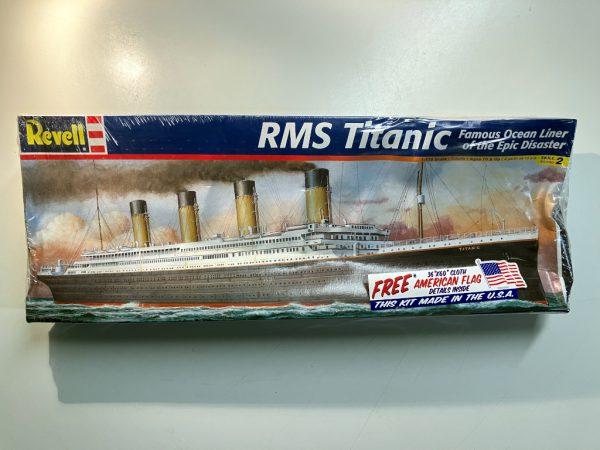 Revell RMS Titanic 1:570 Scale Plastic Model Kit #85-0445